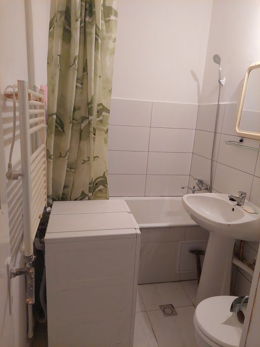 Închiriez  garsonieră zona Mărăști, Deva