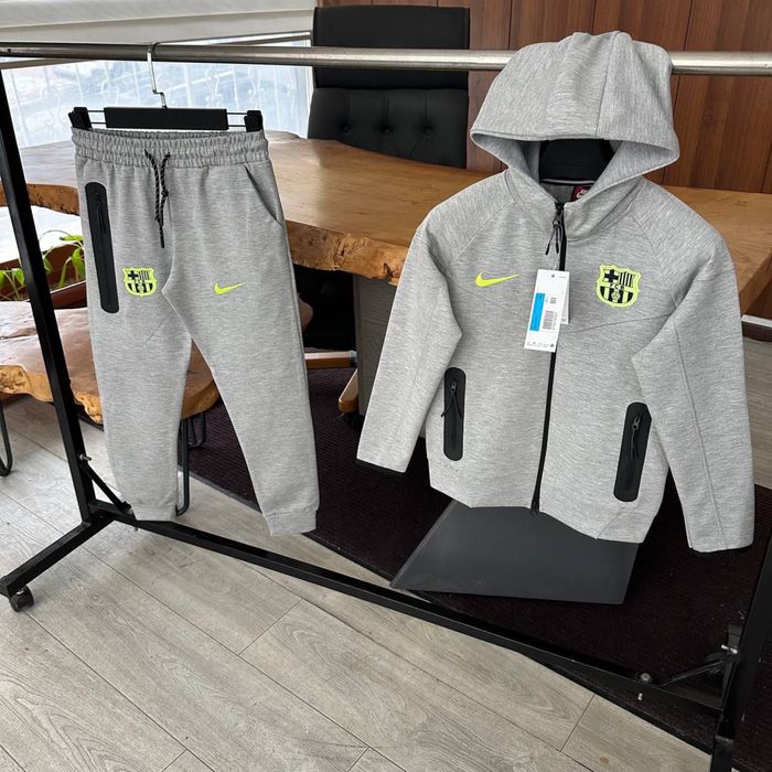 Нови модели детски екипи Nike Tech сезон 2026