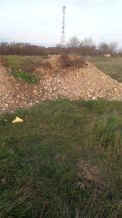 Vand doua masini de bastru pentru umplutura