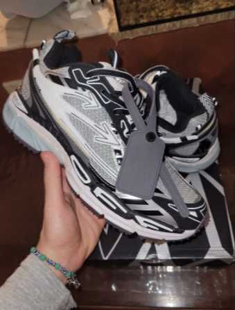 Off-white be right back