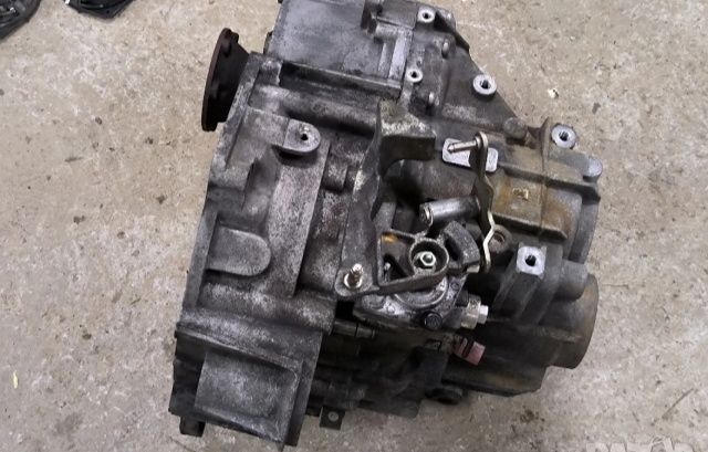 Скоростна кутия за vw audi seat skoda 2.0tdi 140 коня