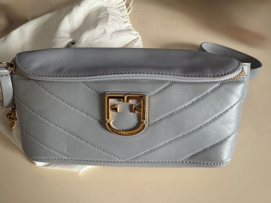 Furla чанта за кръста