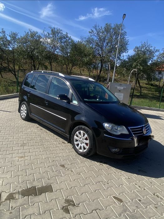 Vand Touran 2.0TDI 140CP 7Locuri