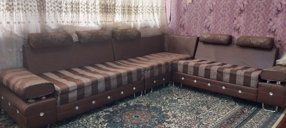 Divan sotiladi arzon narxda