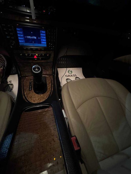 Mercedes-Benz W211, E350