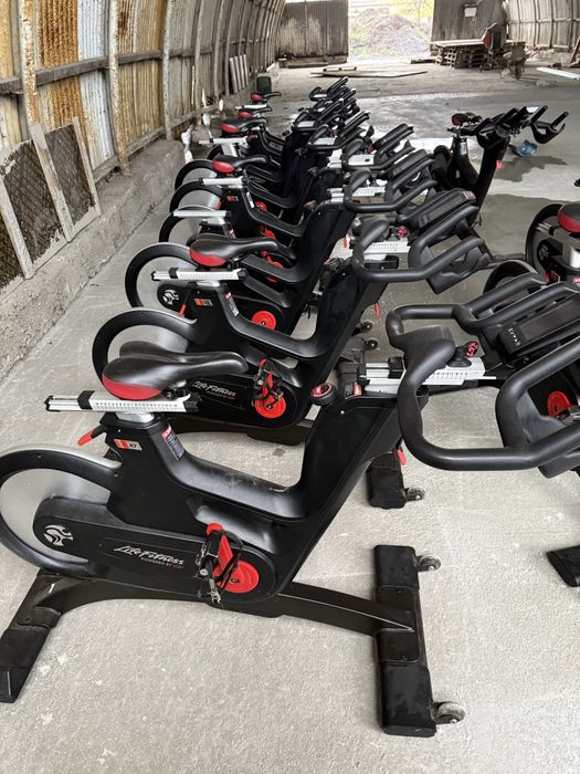 Спининг байк Life fitness IC7