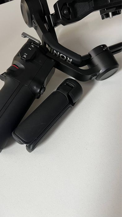 DJI rs 3 mini стабилизатор для камеры