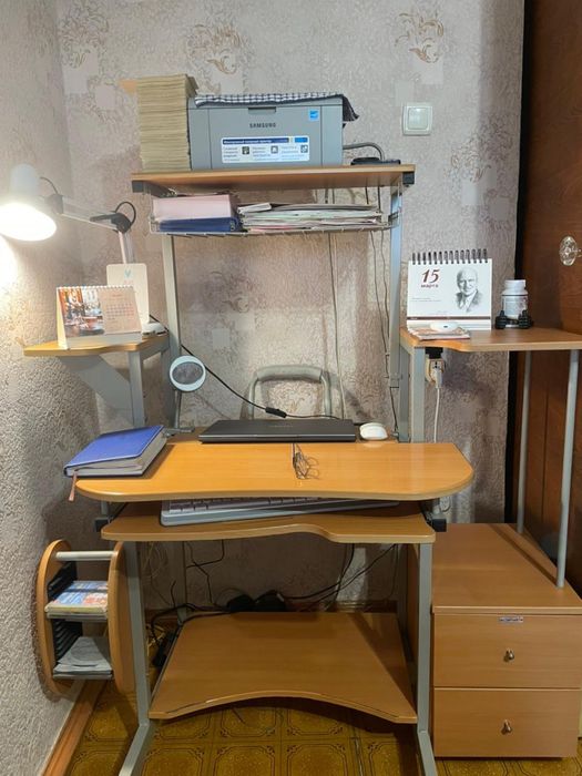 Стол компьютерный