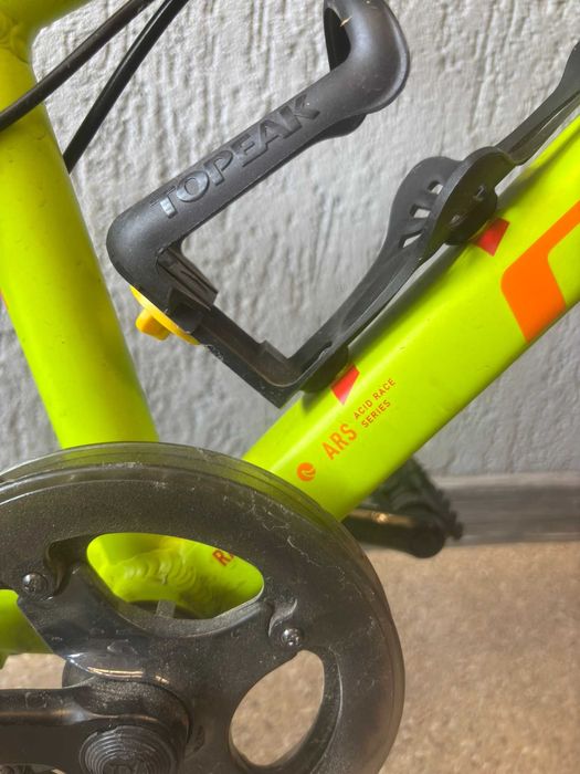 Se vinde bicicleta pentru copii CUBE Acid 200
