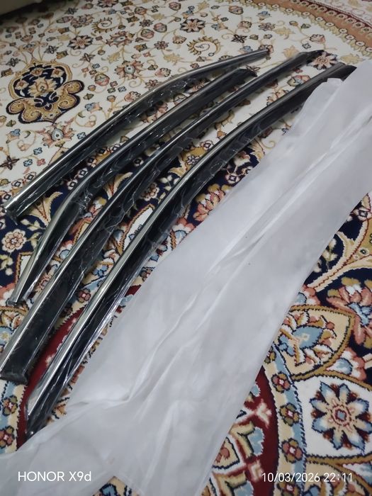 Ветровик камри 50