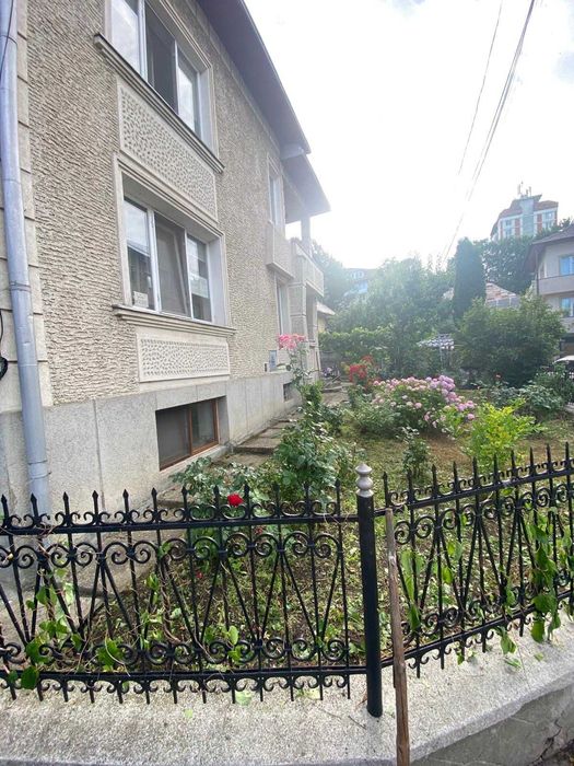 Vila ultracentrala, zona MC DONALDS, 6 camere, 4 ari teren