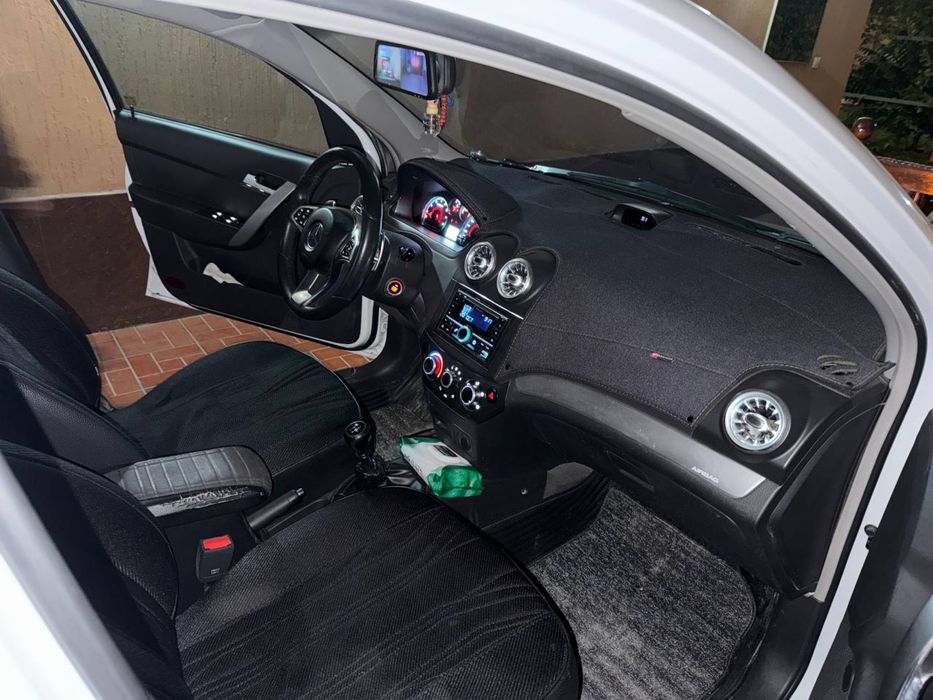 Nexia 3 sotiladi gazi bor