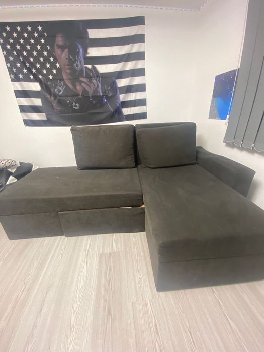Vând  urgent canapea Velea Home