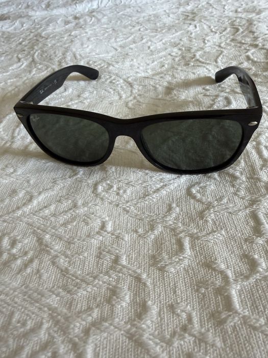Продам очки солнцезащитные бренда Ray Ban