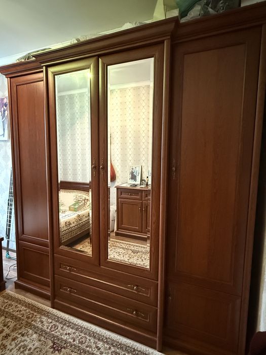 Продам спальный гарнитур!