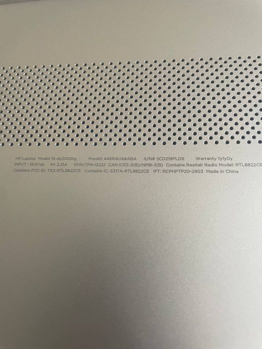 Новый купленный в США HP лаптоп Модель 15-dy2005tg с сенсорным экраном