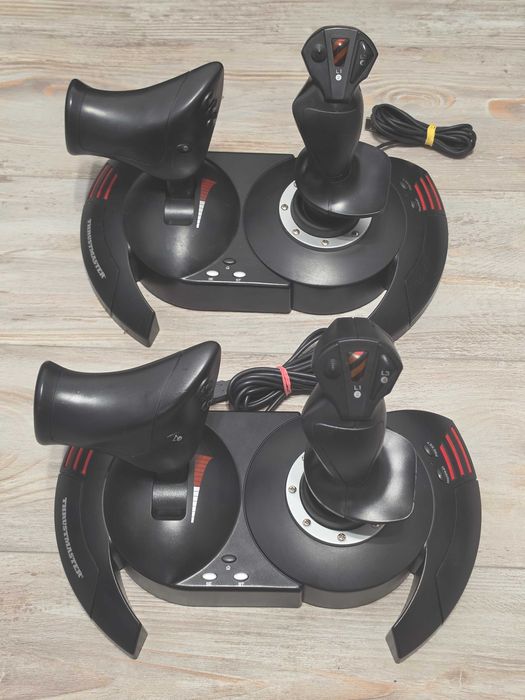 Controller zbor Thrustmaster T-Flight Hotas X V2  pentru PC sau PS3