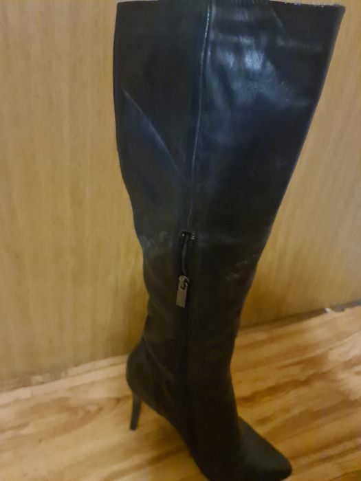 Черни дамски ботуши