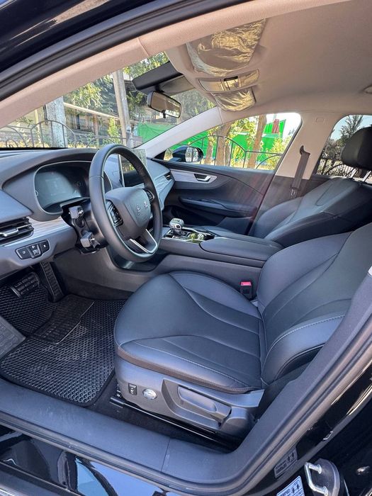 Hongqi eqm5 500 km 2024