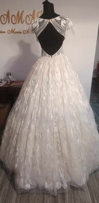 Vand rochie NOUA de mireasa