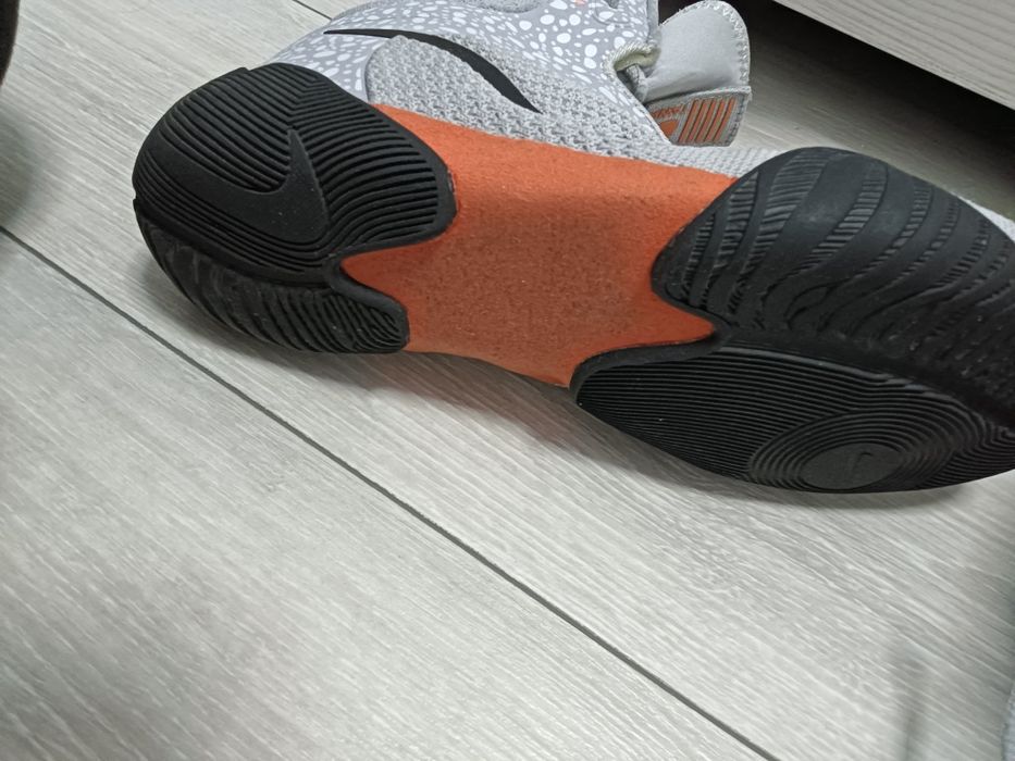 Борцовкий NIKE TAWA