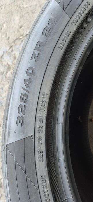 2 anvelope vara noi Continental 325/40/21,dot 2020.Pretul este pe buc.
