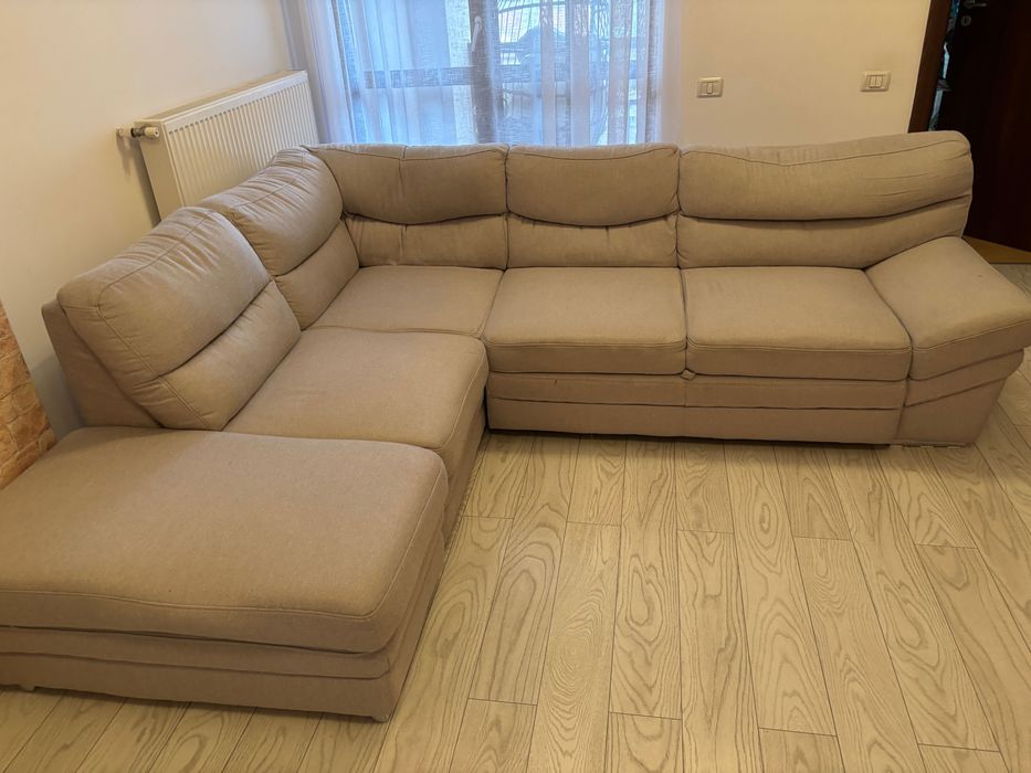 Vând colțar living