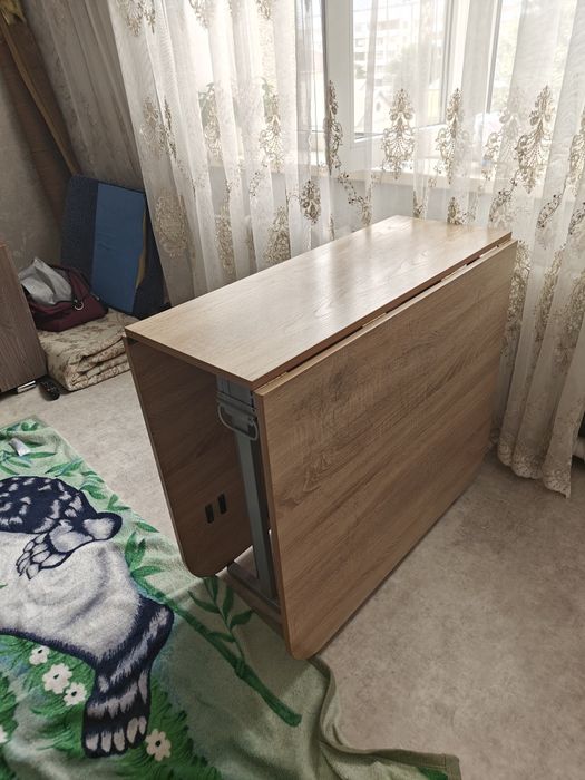 Продаю стол складной