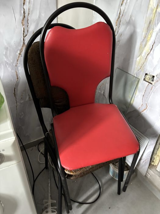 Продам стейшн, стулья