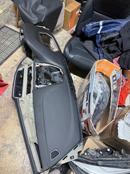 Retapitare volane/ plafoane / borduri auto