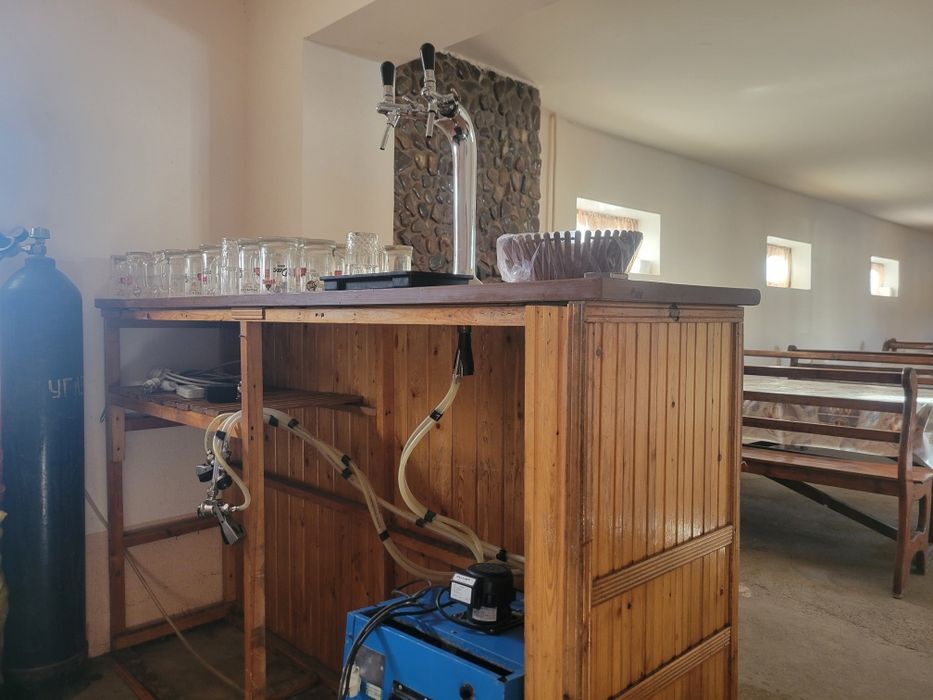 Пивной аппарат сотилади. Хамма нарсаси бор.