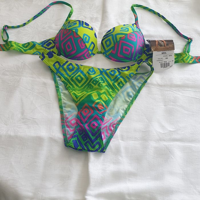 Бански костюм марка LORIN