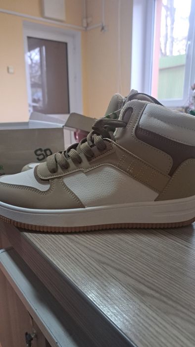 Високи маратонки