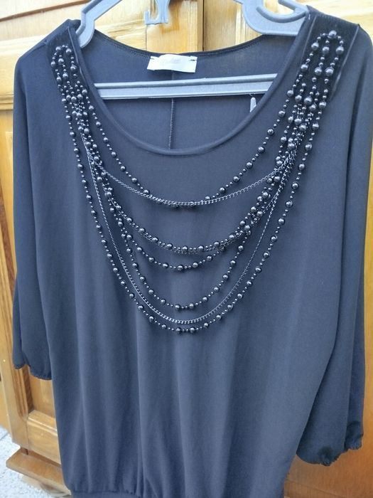 Bluza neagra foarte eleganta