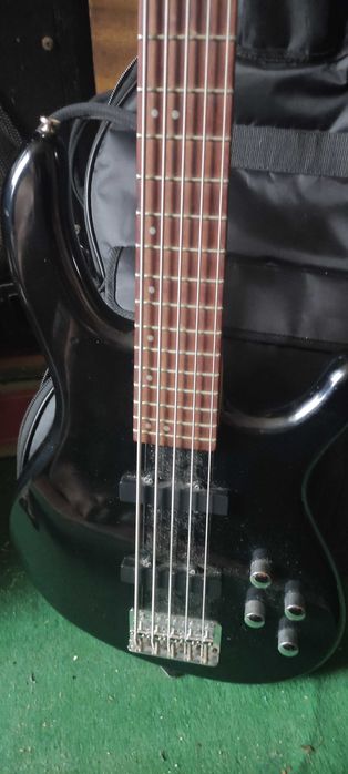 Бас-гитара Cort, 5 струнный, черный. черный!