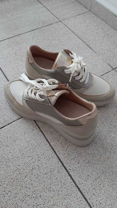 Дамски сникърси Go Soft