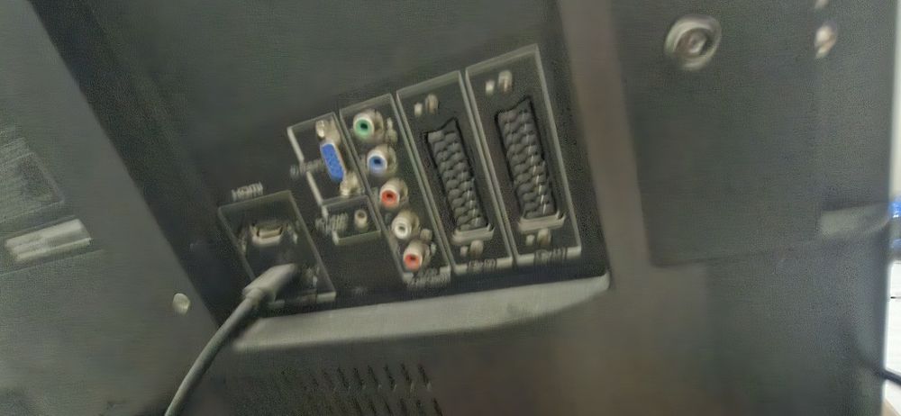 продается телевизор Toshiba REGZA