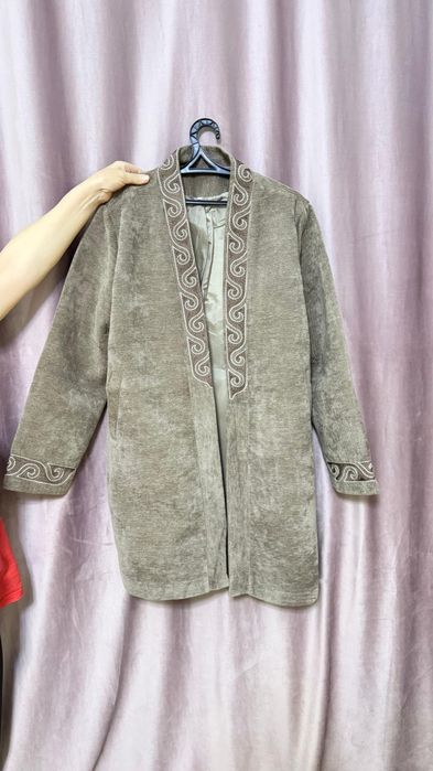 Шапан продам 44 размер