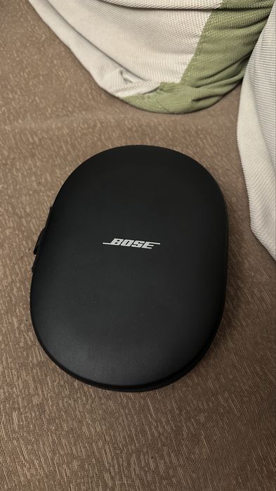 Căști Bose QuietComfort Ultra Headphones – ca noi, model 2024