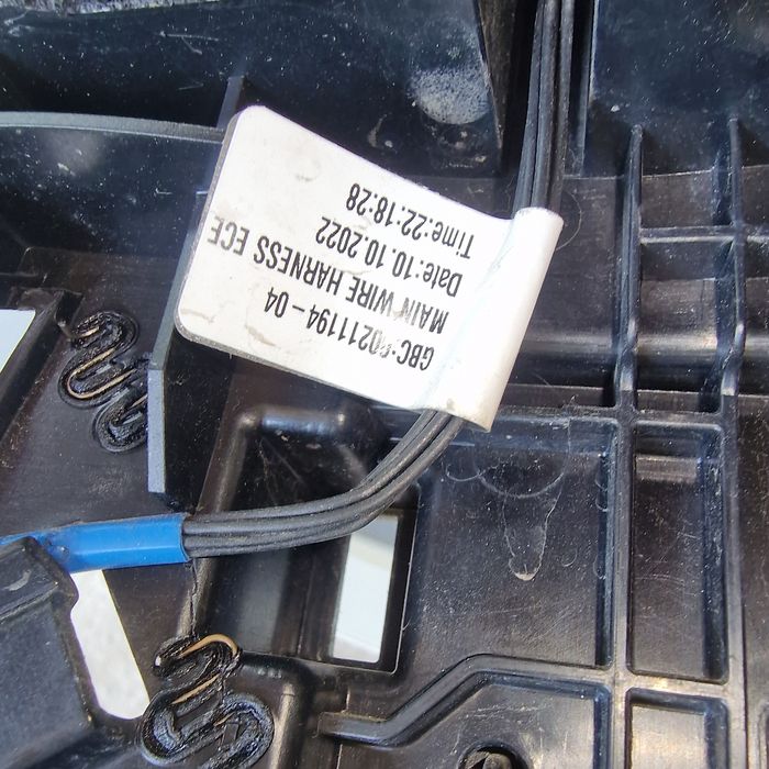 Land Rover Defender 2022 десен стоп 2021-2023