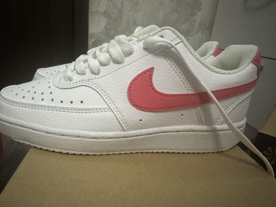 Различни маратонки Nike air force 1