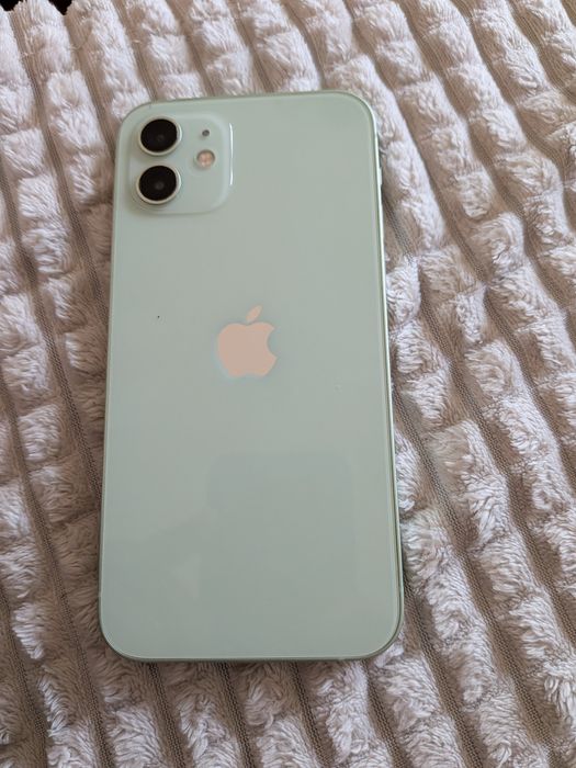 Telefon iPhone 12