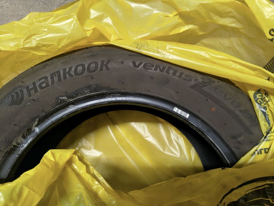 4 броя Летни гуми Hankook Ventus evo SUV 235 / 55 R18 100V