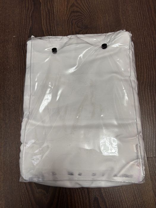 Комплект чисто бели чаршафи