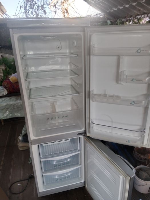 Срочно продам холодильник