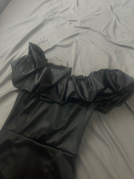 Черна къса рокля