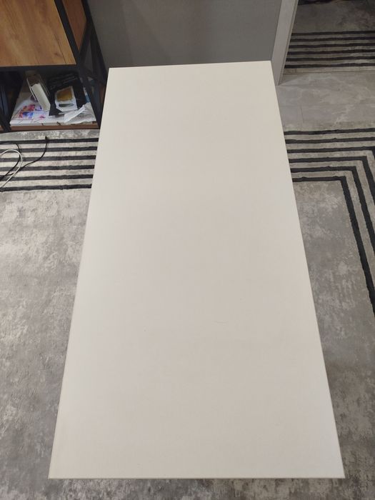 Письменный стол с шкафчиками