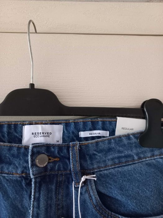 Мъжки нов къс дънков панталон RESERVED, размер 30