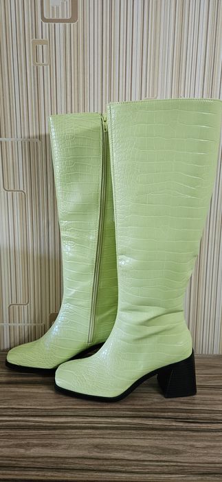 Ботуши Monki  36 номер