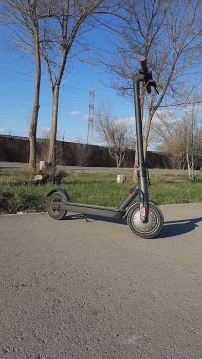 Электросамокат Xiaomi m365 pro